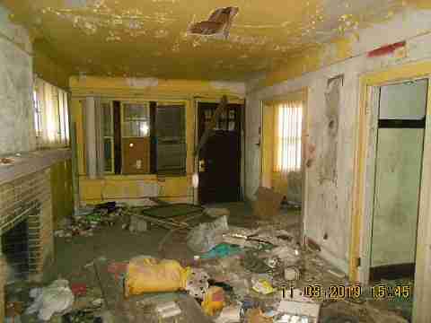 4033 Clairmont (21)_m.jpg